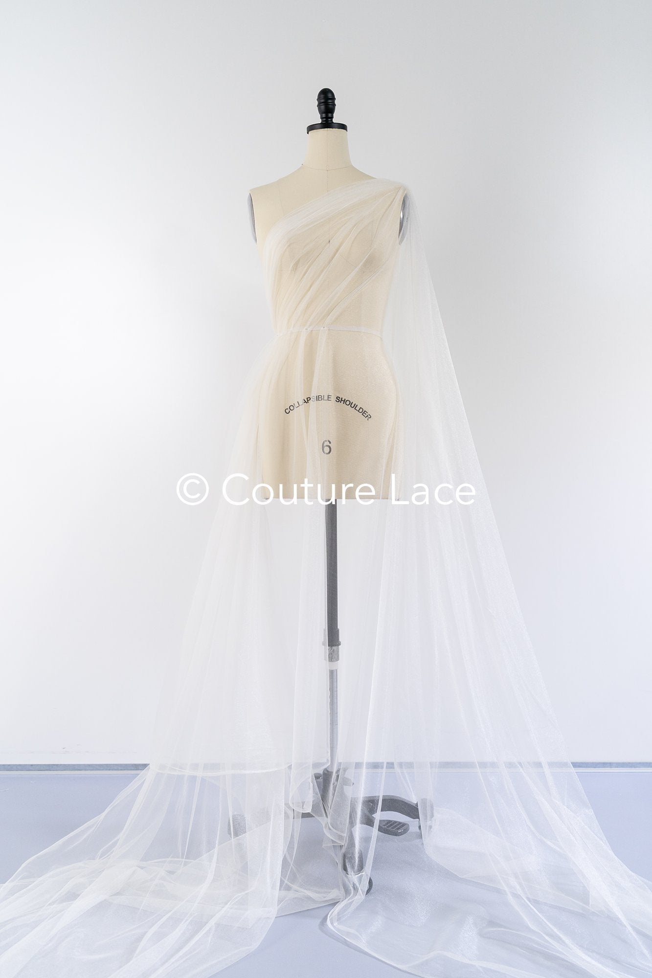Tulle souple ultra-doux - ivoire-crème/ brillant - 160 cm de large // R-156-6-BALLEN