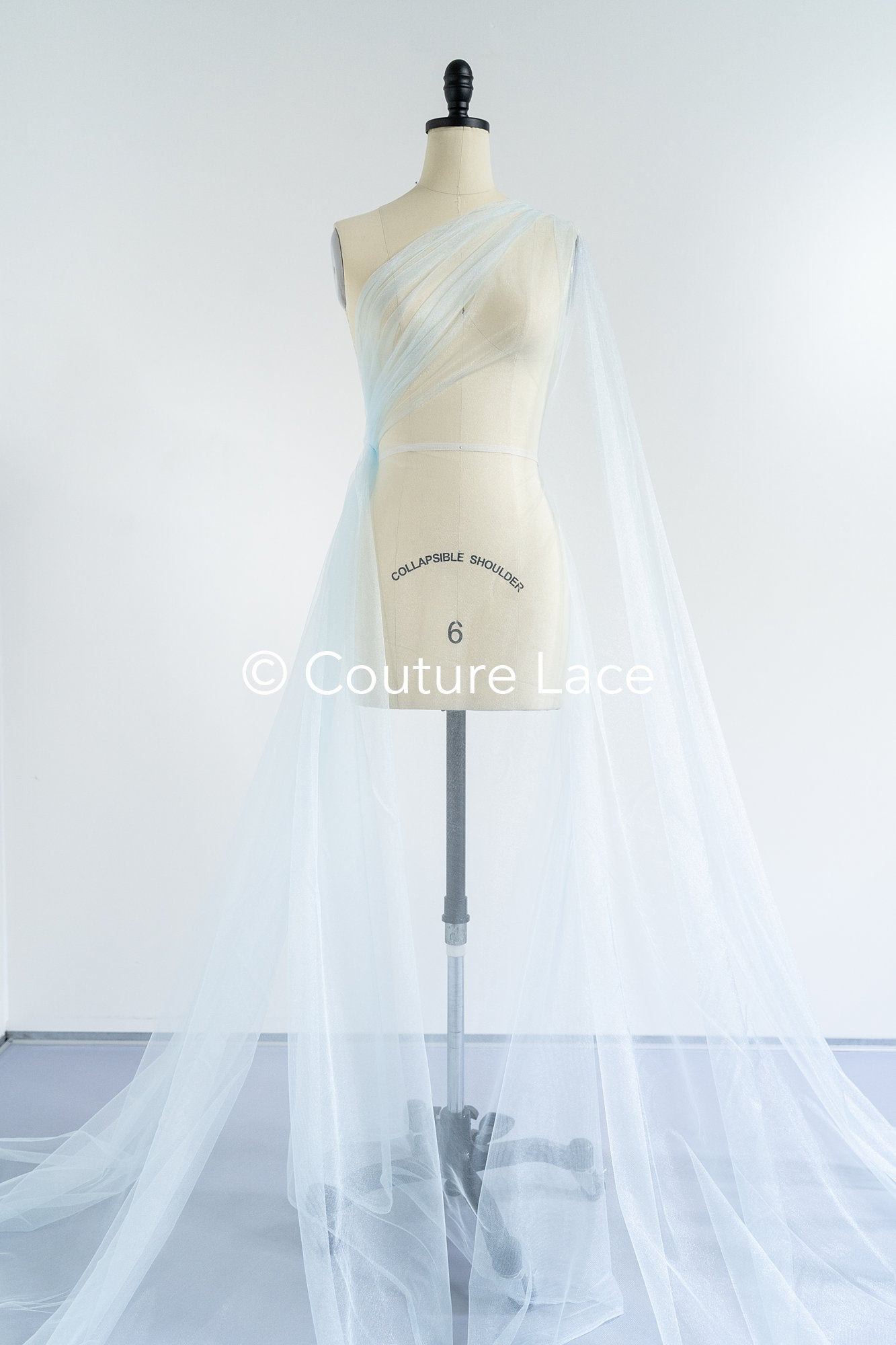 Tulle souple ultra-doux - Bleu ciel doux/ brillant - 160 cm de large // R-161-28-BALLEN