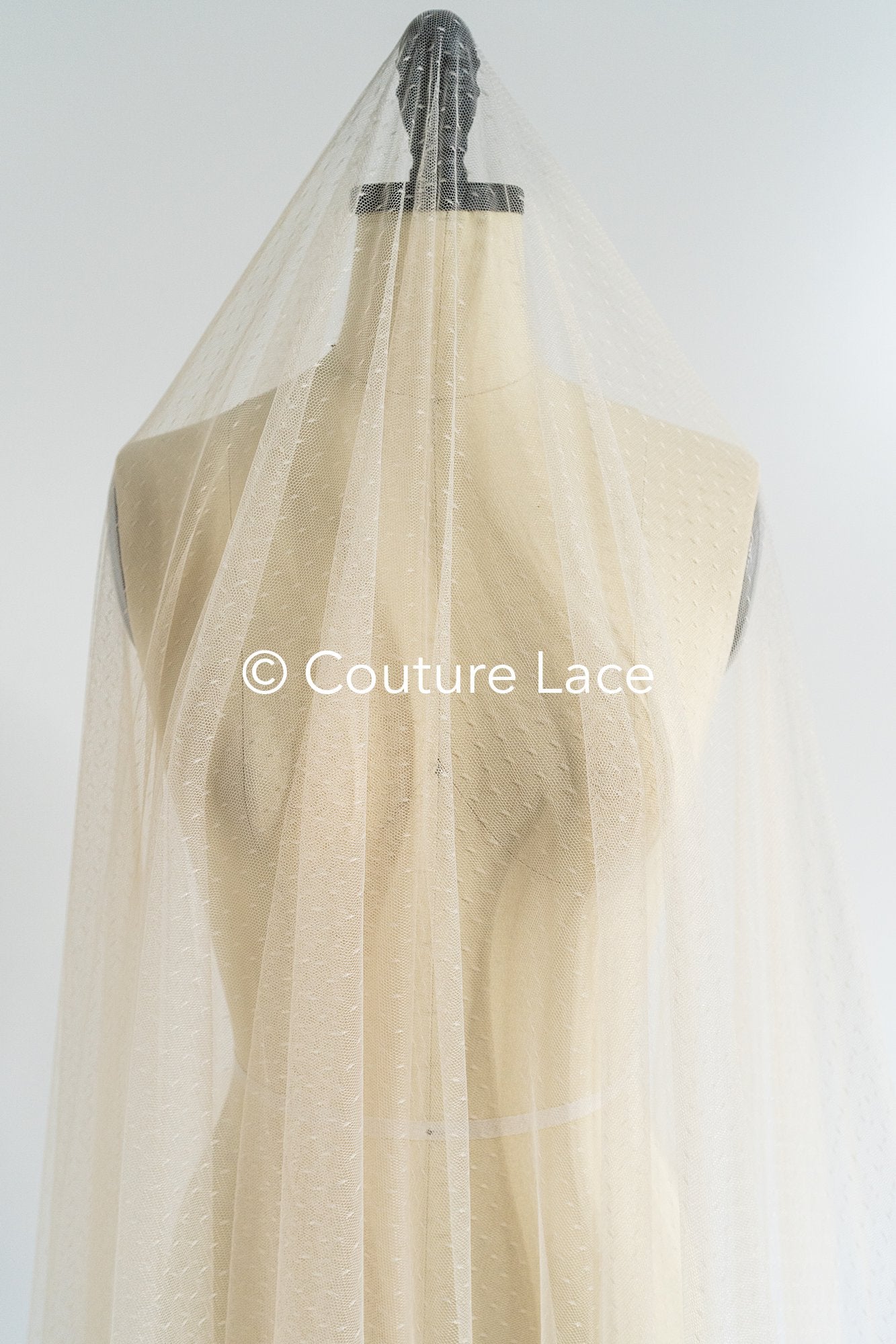 Tul con puntos súper suave – Champagner – 150 cm de ancho // R-170-6