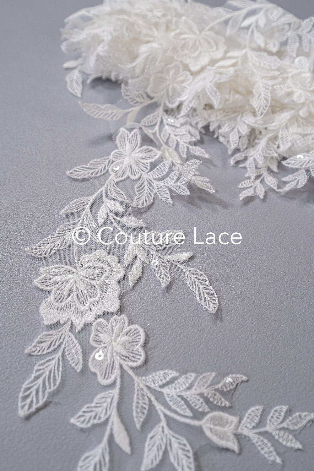 Brautspitze Borte mit Pailletten/ Spitzenborte off-white/ Braut Spitzenborte/ Spitzenborte für Brautkleid// T24-002
