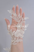 Brautspitze Borte mit Pailletten/ Spitzenborte off-white/ Braut Spitzenborte/ Spitzenborte für Brautkleid// T24-002
