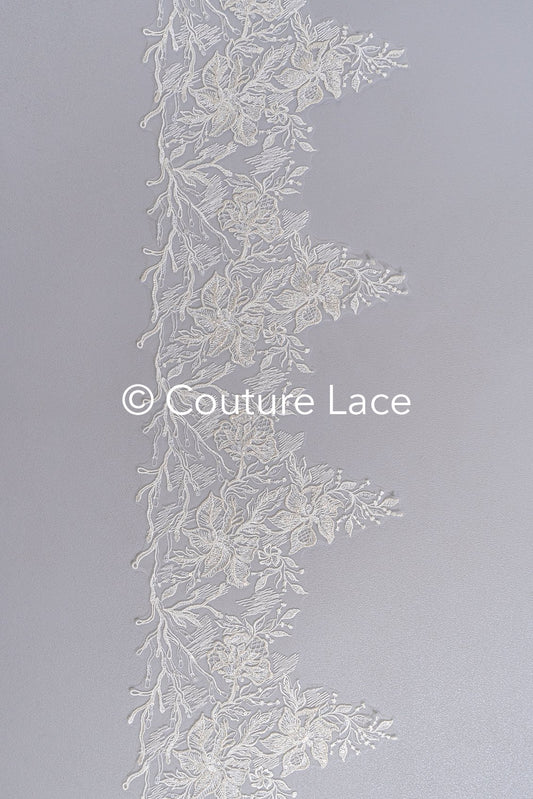 Brautspitze Borte mit Perlen & Pailletten/ Spitzenborte off-white / Braut Borte/ Spitzenborte für Brautkleid// T24-118