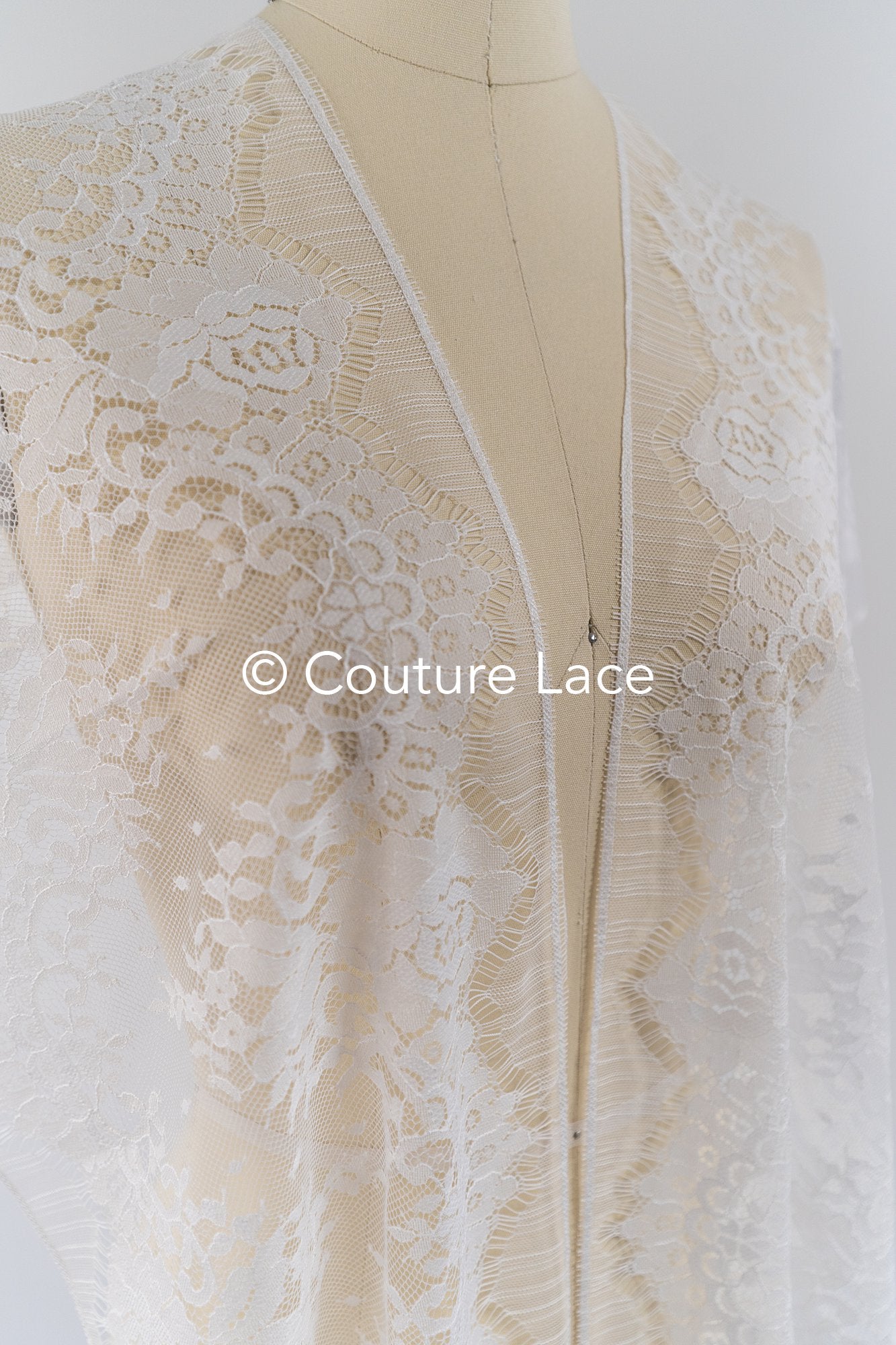 3 Meter Französische Blumen Spitze Borte/ Französische Chantilly Brautspitze Borte // T26-246