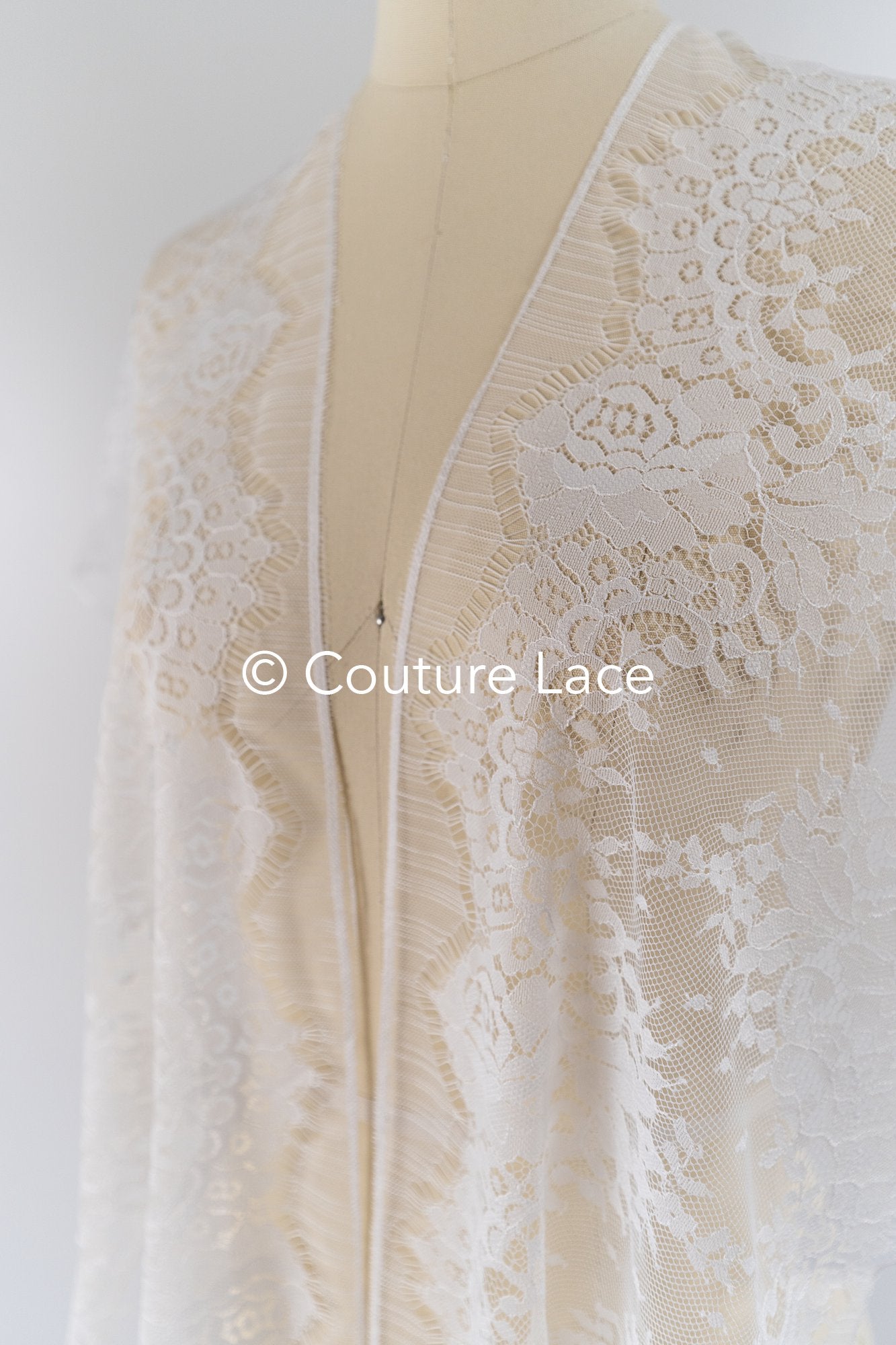 3 Meter Französische Blumen Spitze Borte/ Französische Chantilly Brautspitze Borte // T26-246