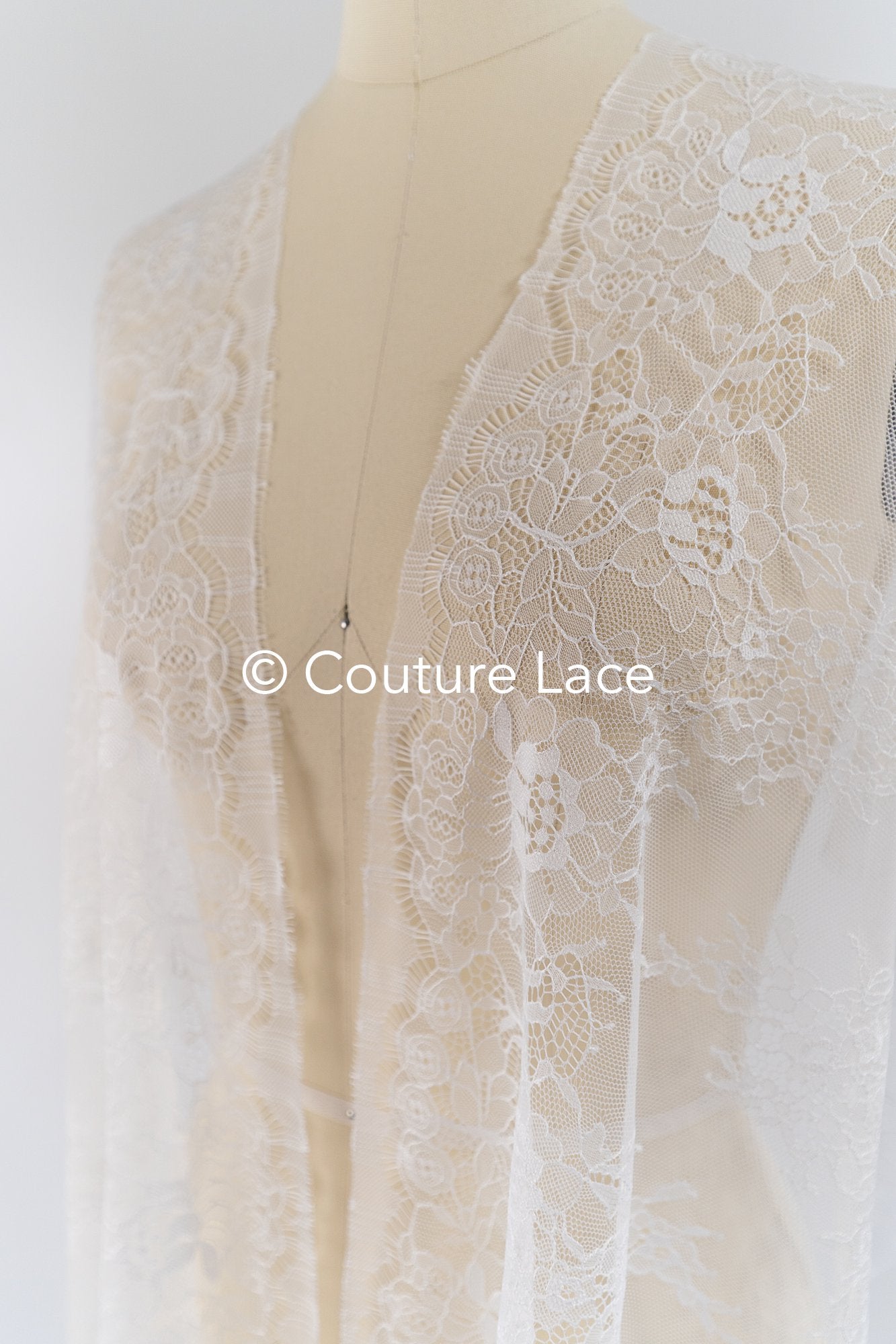 3 Meter Französische Blumen Spitze Borte/ Französische Chantilly Brautspitze Borte // T26-249