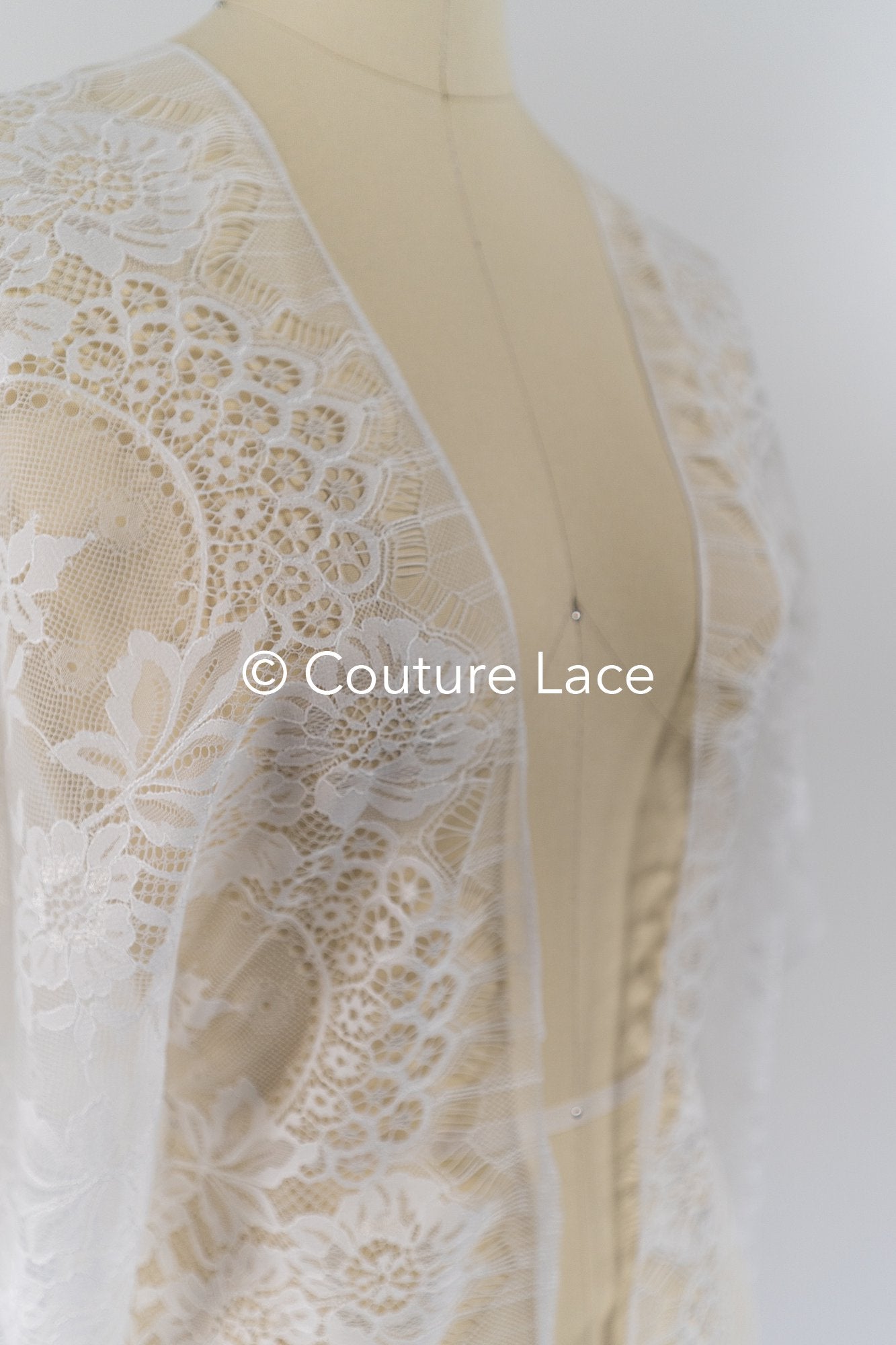 3 Meter Französische Blumen Spitze Borte/ Französische Chantilly Brautspitze Borte // T26-252