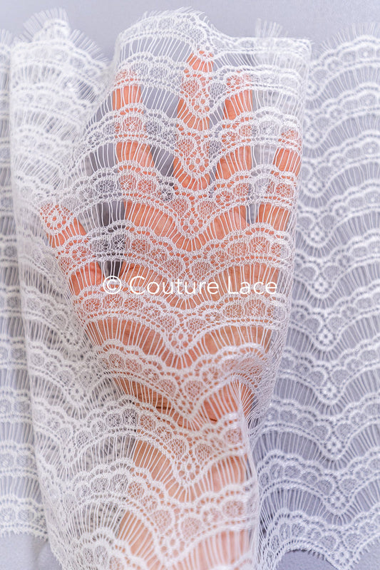 3 Meter Französische Blumen Spitze Borte/ Französische Chantilly Brautspitze Borte // T26-262