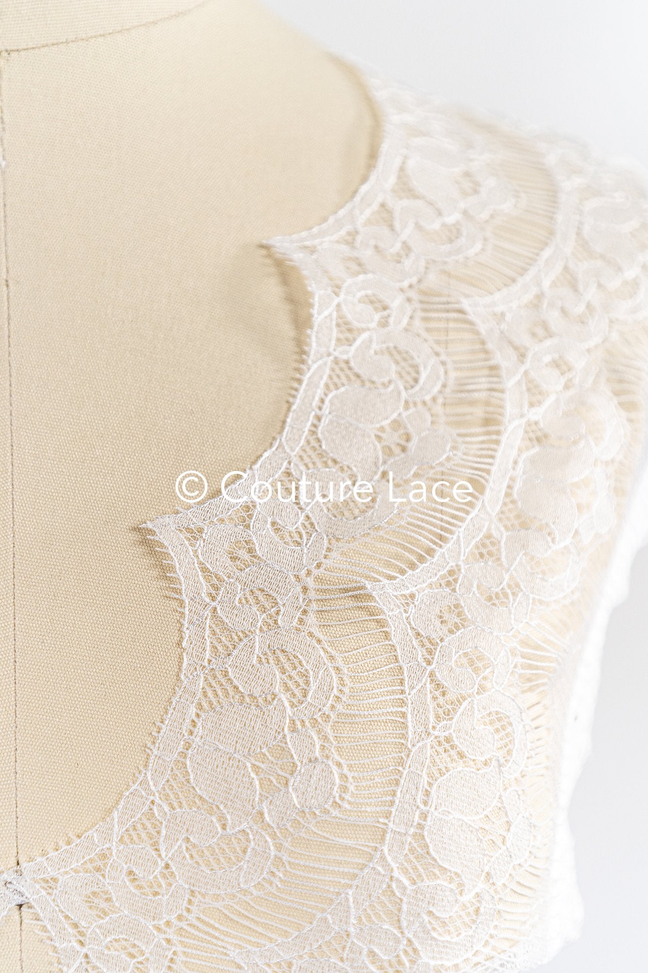 3 Meter Französische Blumen Spitze Borte/ Französische Chantilly Brautspitze Borte // T26-263B