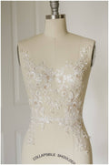 IVORY+NUDE Spitzenblume Applikation, gespiegelte Spitzenblumenplatte, Hochzeitskleid Spitze, Spitzenaufnäher, Brautkleid Applikation, Goldspitze// A17-048