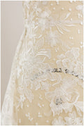 Romantischer Braut Spitzenstoff mit Blumenmuster/ Pailletten bestickte Blütenspitze/ Hochzeitskleid Spitze/ Spitzenstoff// L17-084