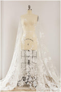 Romantischer Braut Spitzenstoff mit Blumenmuster/ Pailletten bestickte Blütenspitze/ Hochzeitskleid Spitze/ Spitzenstoff// L17-084