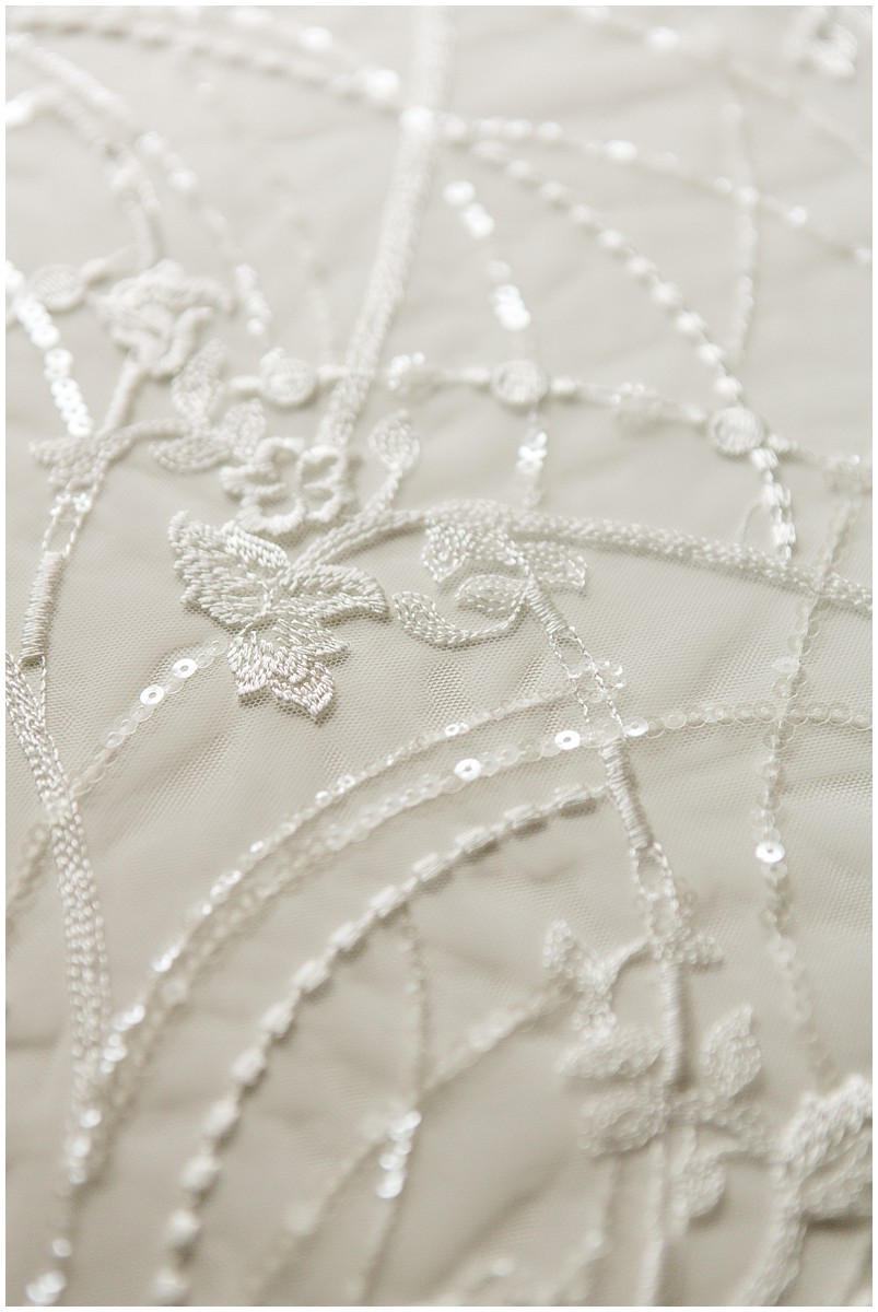 Pailletten Spitzenstoff, Pailletten bestickte Blütenspitze, Hochzeitskleid Spitze, weich bestickter Spitzenstoff, Braut Spitzenstoff// L17-083