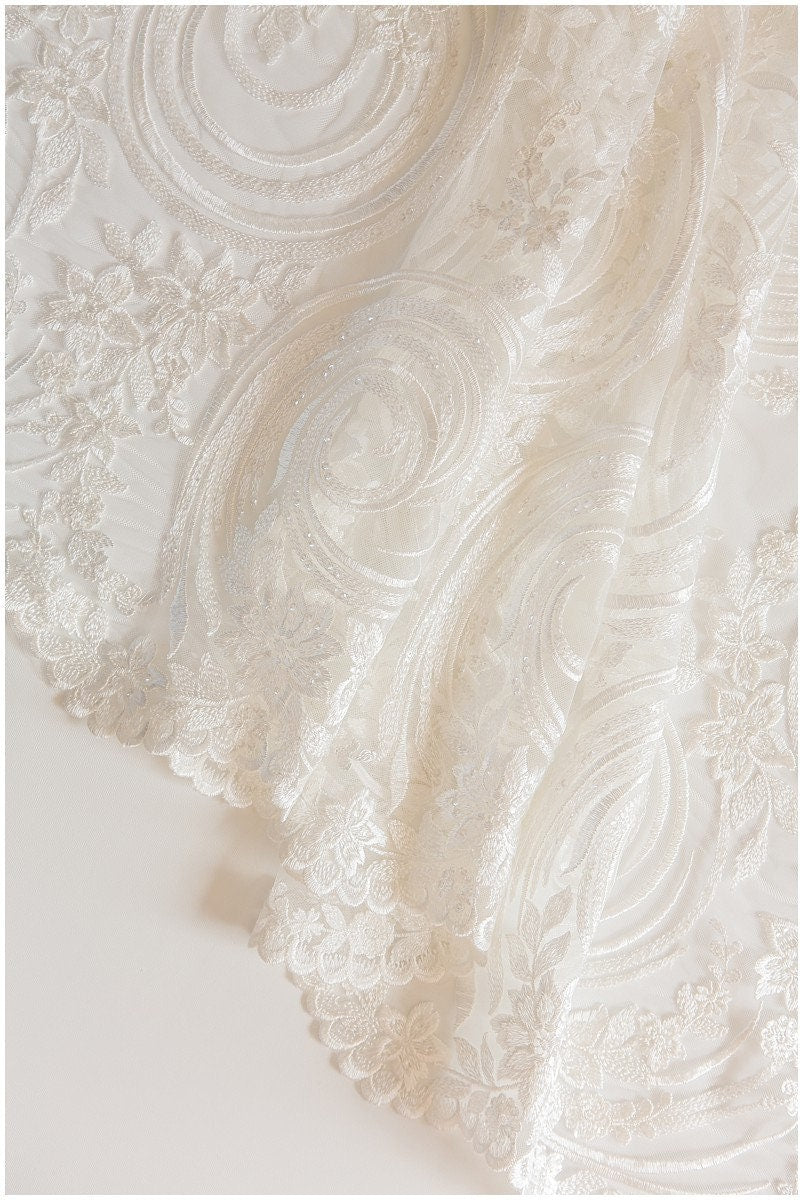 Spiralblüten Spitzenstoff, Braut Spitzenstoff, französische Spitze, bestickte Spitze, Hochzeitskleid Spitzenstoff, Blumenspitze, Paillettenspitze// L17-127