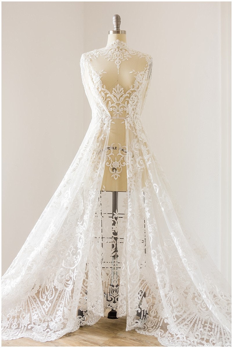 Braut Spitzenstoff Off-White/ verschnörkelte Brautspitze/ bestickte Spitze/ florale Brautspitze/ Boho Hochzeitskleid Spitze/ florale Spitze mit Pailletten// L17-135