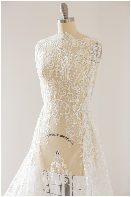 Braut Spitzenstoff Off-White/ verschnörkelte Brautspitze/ bestickte Spitze/ florale Brautspitze/ Boho Hochzeitskleid Spitze/ florale Spitze mit Pailletten// L17-135