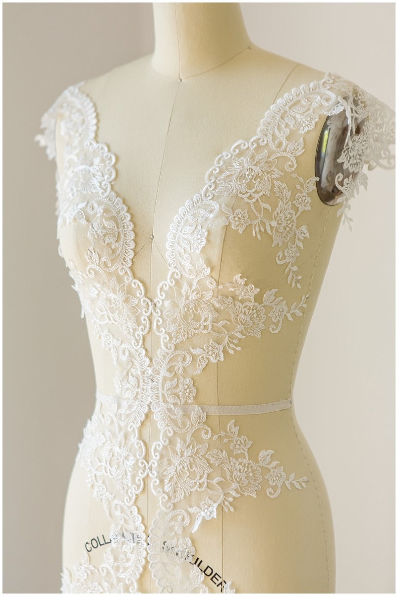 Romantic embroidered lace trim/ floral bridal lace off-white/ veil lace trim// T17-038