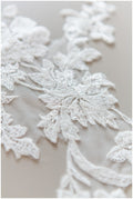 Spitzenblume Aufnäher, BlumenApplikation, Romantische BlumenSpitze Applikation, Hochzeitskleid Spitze, Hochzeitskleid Spitzenapplikation, Brautspitze// A17-131