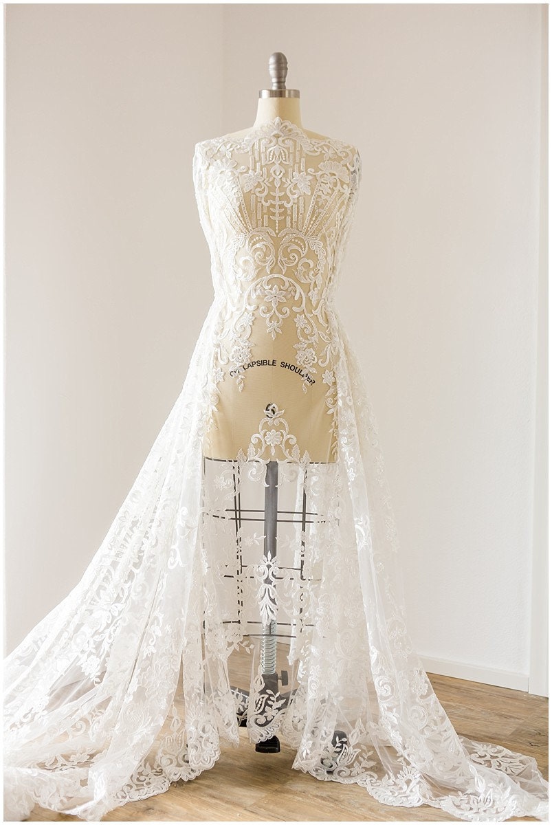 Braut Spitzenstoff Off-White/ verschnörkelte Brautspitze/ bestickte Spitze/ florale Brautspitze/ Boho Hochzeitskleid Spitze/ florale Spitze mit Pailletten// L17-135