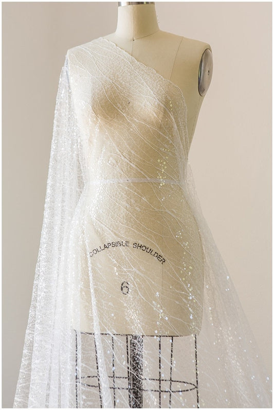 Paillettenspitze Off-White/ Braut Spitze mit Pailletten/ Spitzenstoff mit Wellenmuster// L17-139