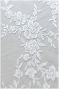 Blumen Spitzenstoff Off-White/ Braut Blumenspitze/ Brautkleid Spitzenstoff/ bestickter Spitzenstoff/ Spitzenschleier// L17-149