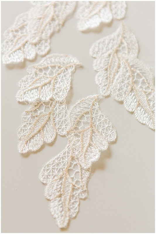 20pcs. lace leaf applique/ 3D flower lace applique/ wedding dress lace applique/ bridal lace// A17-109-1