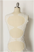 Lace trim off-white/ elegant bridal lace trim/ flower veil lace trim/ wedding dress lace// T17-056