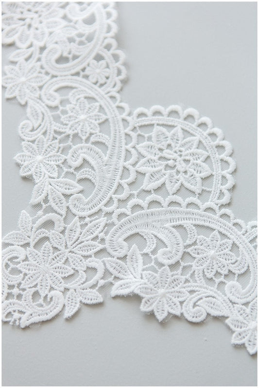 Milk silk embroidered lace trim/ elegant off-white bridal lace/ bridal lace trim/ guipure look lace/ wedding dress lace// T17-059