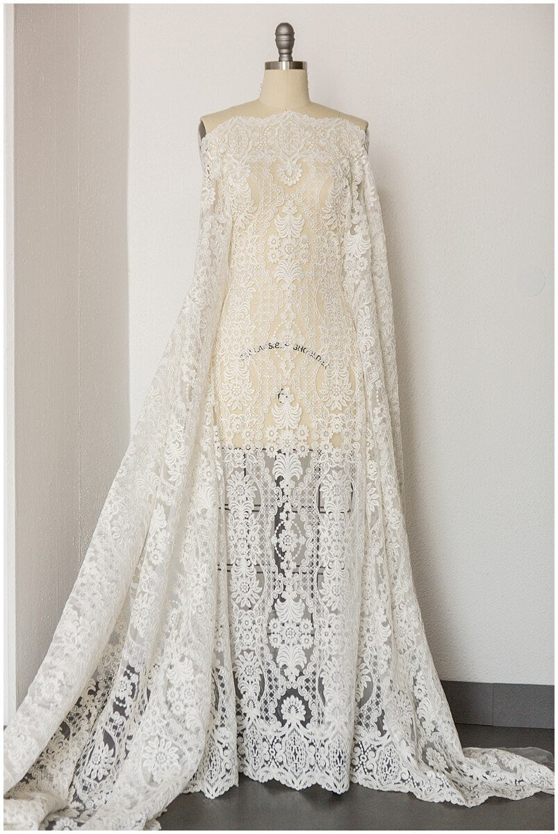 Vintage bridal lace off-white/ boho bridal lace/ bridal lace/ romantic lace// L17-179