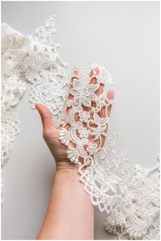 Crochet lace trim off-white/ veil lace trim/ bridal lace trim/ floral embroidered lace trim// T17-049