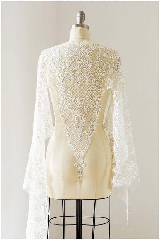 Bridal lace trim off-white/ wedding dress lace trim/ embroidered lace trim/ elegant bridal lace// T17-054