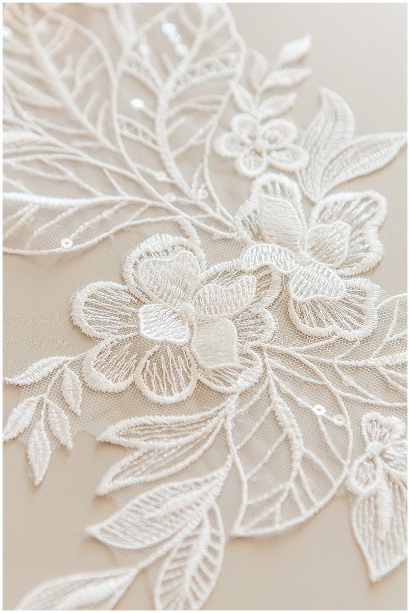 2Stk. 3D Gespiegelte Hochzeitskleid Applikation, Große Spitzen Applikation, Blumen Applikation, große Spitze Blume, Illusion Back Lace, Lace Patch// A17-129