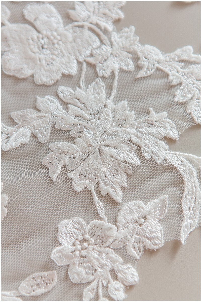 Sofort Braut Spitzen Applikation, romantische Spitzen Applikation, Spitzenblume, Blumen Applikation, Hochzeitskleid Spitzenapplikation, Brautspitze// A17-132