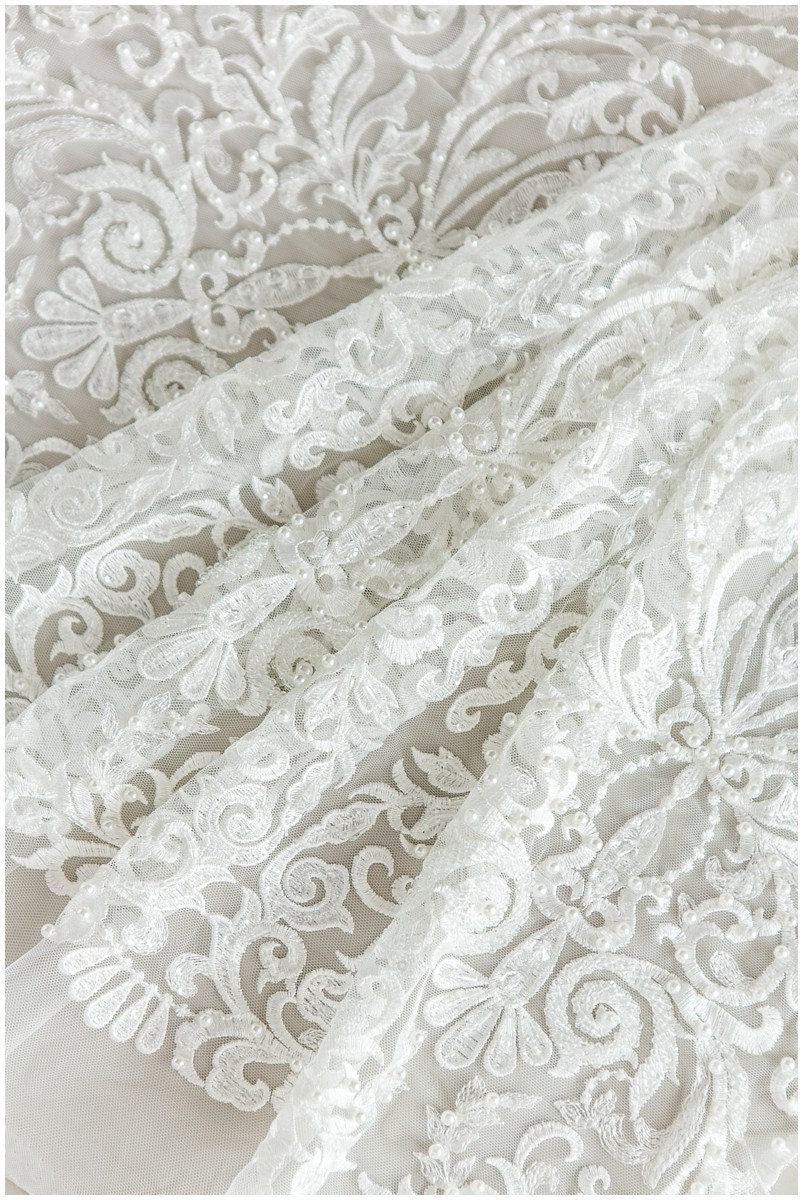 Wunderschöner Spitzenstoff Off-White/ Brautkleid Stoff/ Hochzeitskleid Tüll/ Couture/ Perlen Spitzenstoff/ Spitze Design// L17-182