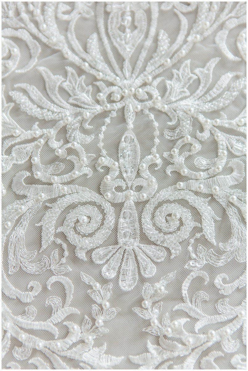 Wunderschöner Spitzenstoff Off-White/ Brautkleid Stoff/ Hochzeitskleid Tüll/ Couture/ Perlen Spitzenstoff/ Spitze Design// L17-182