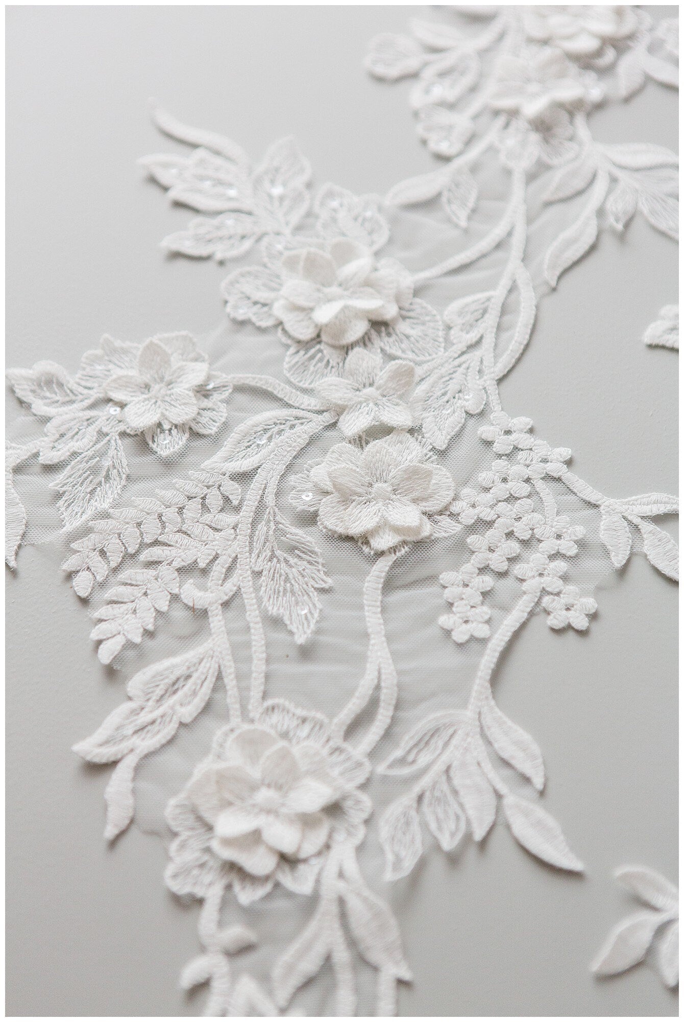 3D Blumen SpitzenApplikation für Hochzeitskleid, Hochzeitskleid Spitzenapplikation mit 3D Blumen, Brautspitze Applikation// A17-155