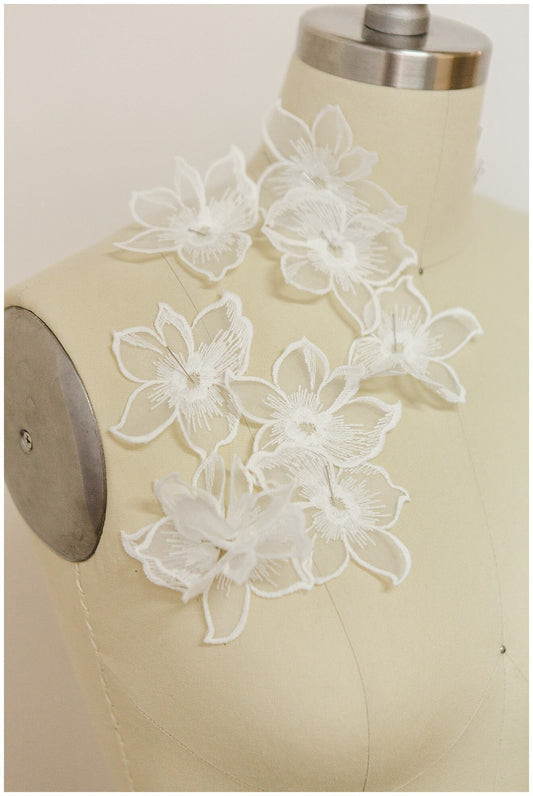 10pcs 3D lace flowers for sewing on/ 3D flower lace applique/ wedding dress lace applique/ bridal lace// A17-158