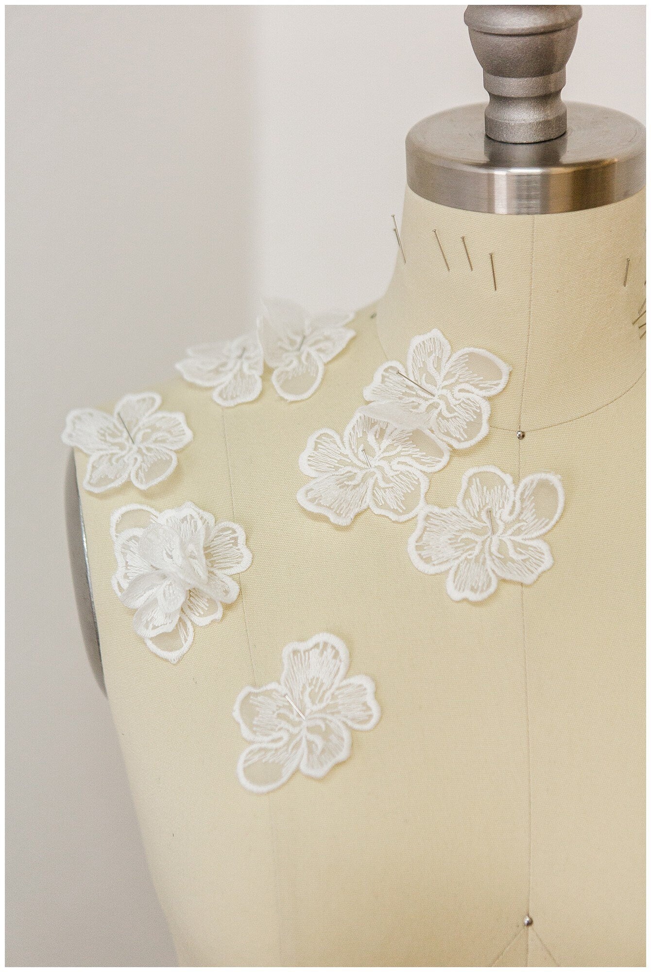 20pcs 3D lace flowers/ 3D flower lace applique/ wedding dress lace applique/ bridal lace// A17-159