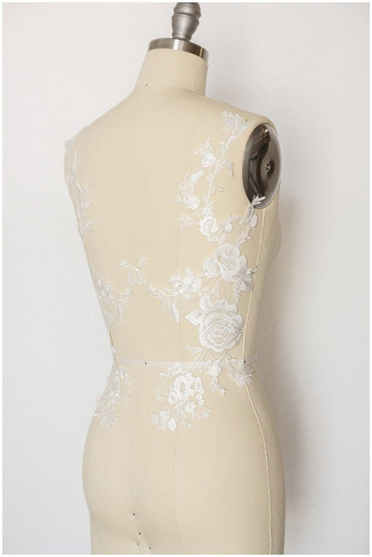 Blumen Applikation, Spitzenblume Applikation, Hochzeitskleid Applikation, Spitzenblume// A17-149