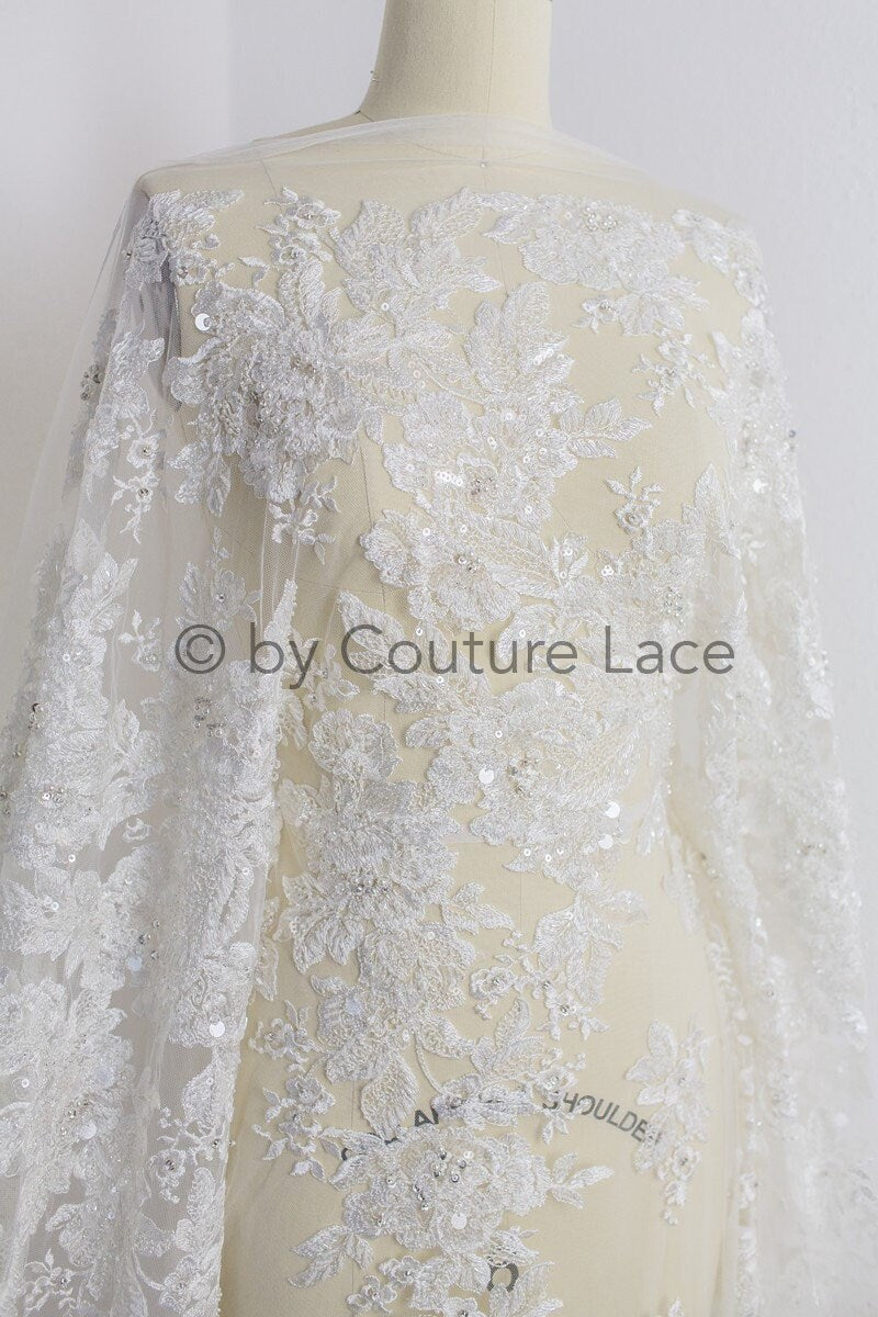 Schwerer Handperlen Spitzenstoff Off-White/ wunderschöner Braut Spitzenstoff/ Spitze mit Perlen für Hochzeitskleid// L18-220