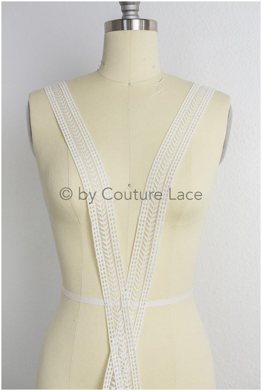 Boho wedding dress lace trim/ embroidered lace trim off-white/ bridal lace/ veil lace// T19-065