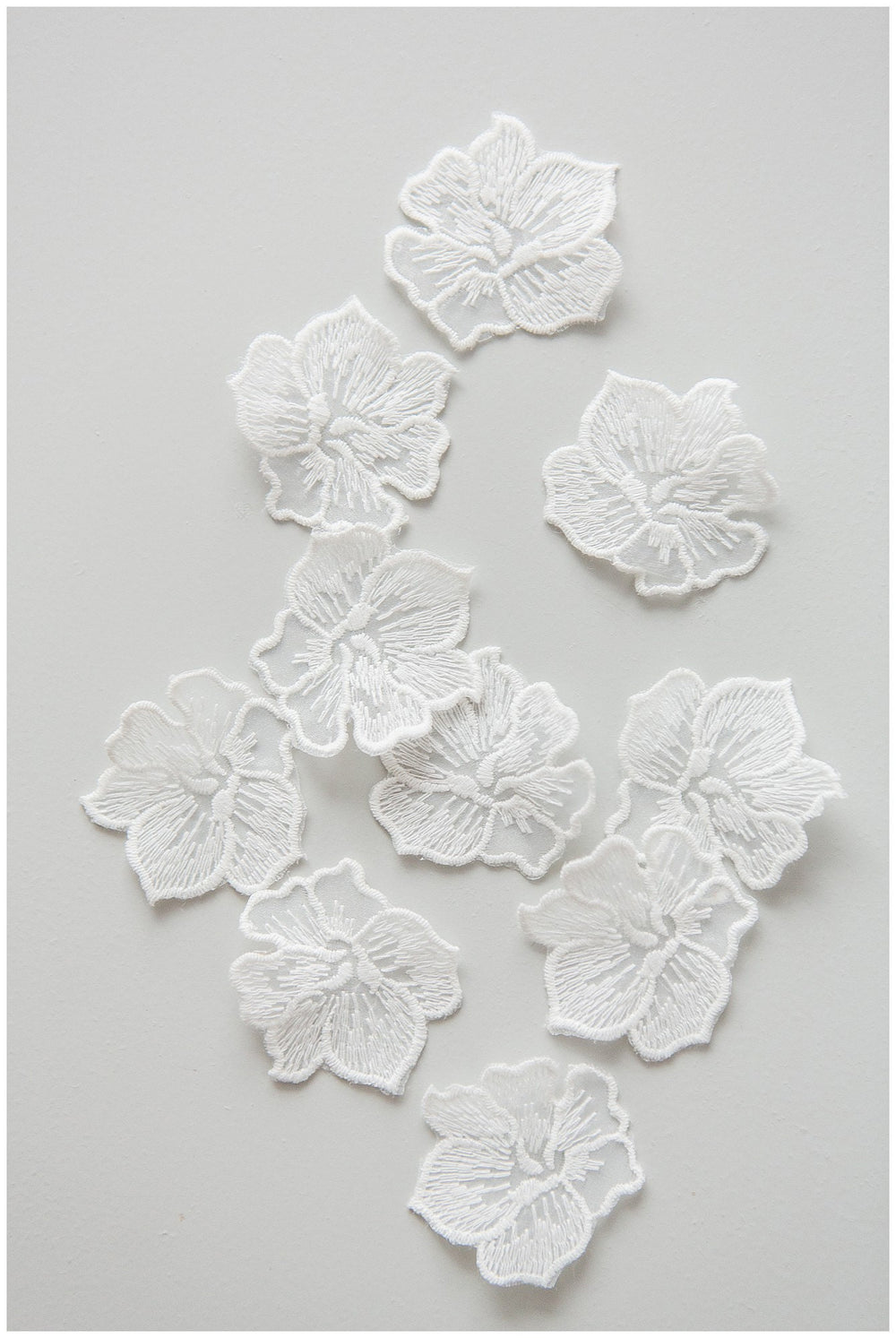 10pcs. 3D lace flowers for sewing on/ 3D flower lace applique/ wedding dress lace applique/ bridal lace// A17-161