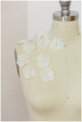 10pcs. 3D lace flowers for sewing on/ 3D flower lace applique/ wedding dress lace applique/ bridal lace// A17-161