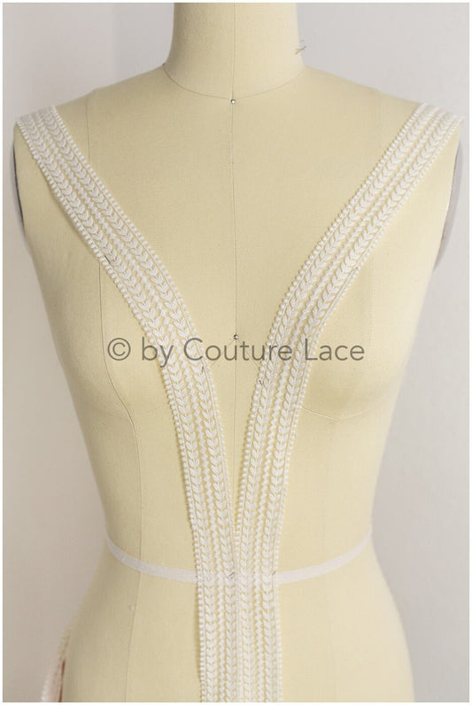 Soft embroidered lace trim off-white/ elegant bridal lace/ bridal lace trim/ veil lace/ boho wedding dress// T19-064CO