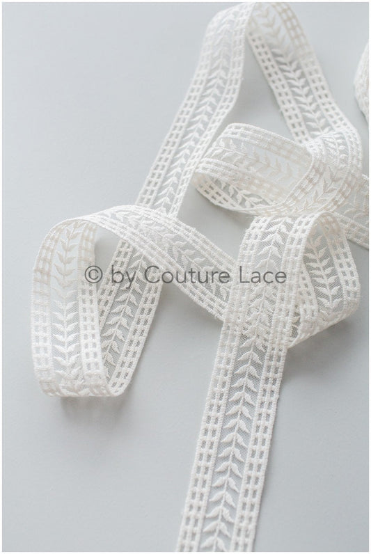 Boho wedding dress lace trim/ embroidered lace trim off-white/ bridal lace/ veil lace// T19-065