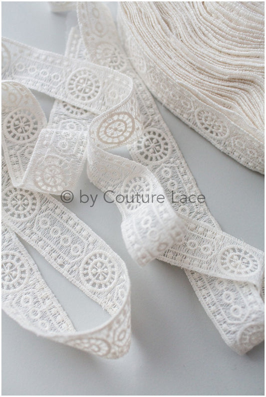 Soft embroidered lace trim off-white/ Boho wedding dress lace trim/ Bridal lace trim/ Veil lace// T19-066