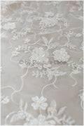 3D Blumen Spitzenstoff Off-White/ Braut Perlen Spitzenstoff/ romantischer Spitzenstoff mit 3D Blumen/ Hochzeit Spitzenstoff// L19-205
