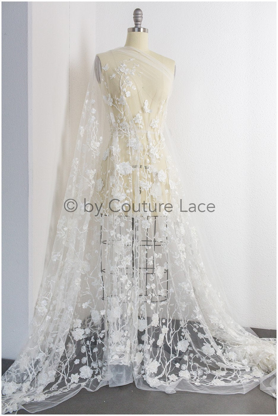 3D Blumen Spitzenstoff/ Braut Spitzenstoff/ romantischer Blumen Spitzenstoff mit 3D Blumen/ Hochzeit Spitzenstoff// L19-207