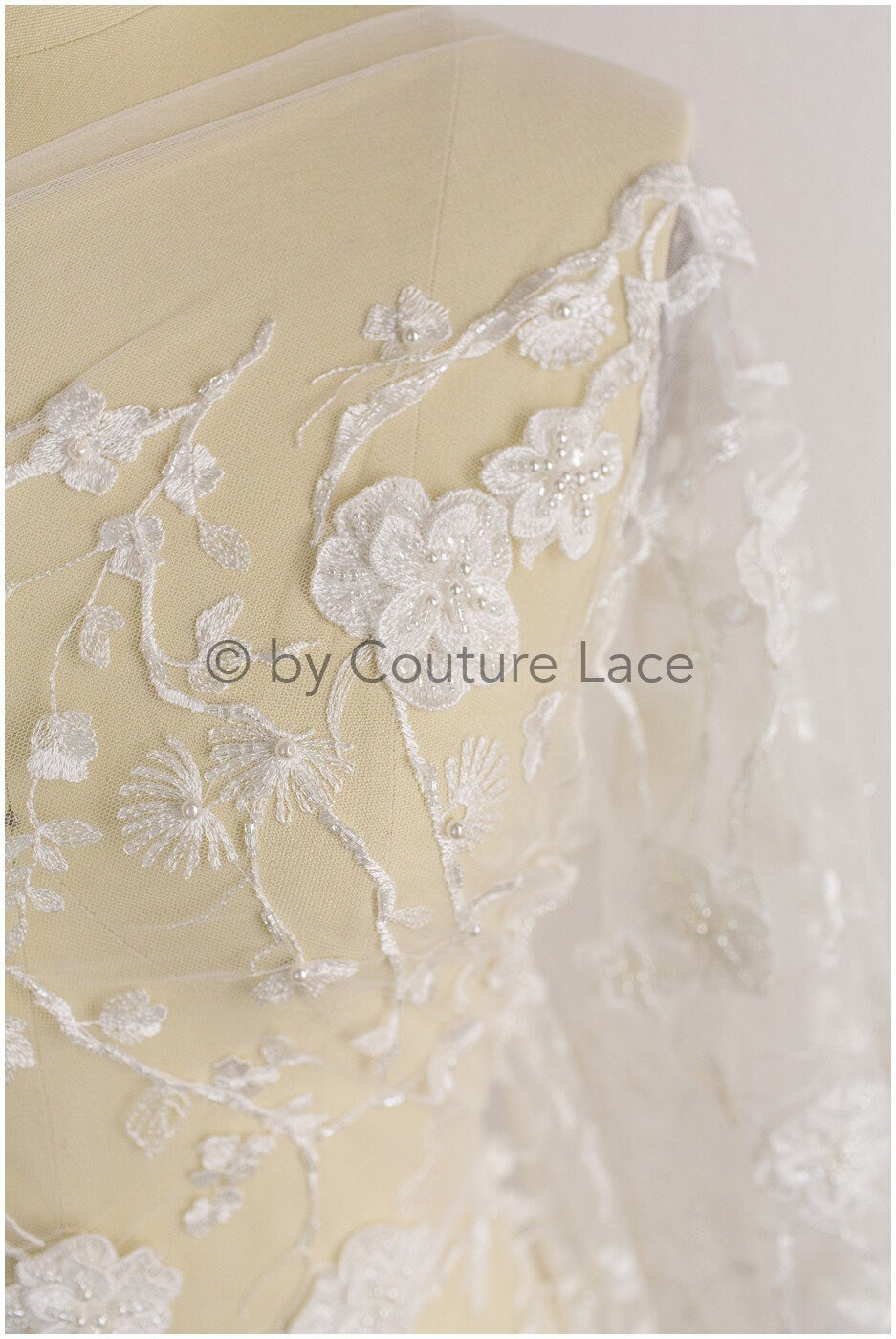 3D Blumen Spitzenstoff/ Braut Spitzenstoff/ romantischer Blumen Spitzenstoff mit 3D Blumen/ Hochzeit Spitzenstoff// L19-207