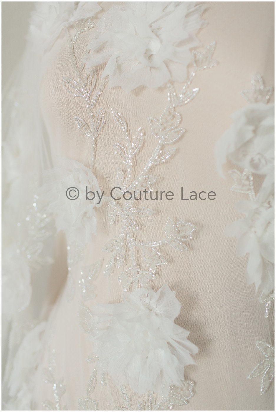 3D Blumen Spitzenstoff/ Braut Spitzenstoff/ romantischer Blumen Spitzenstoff mit 3D Blumen/ Hochzeit Spitzenstoff// L19-253