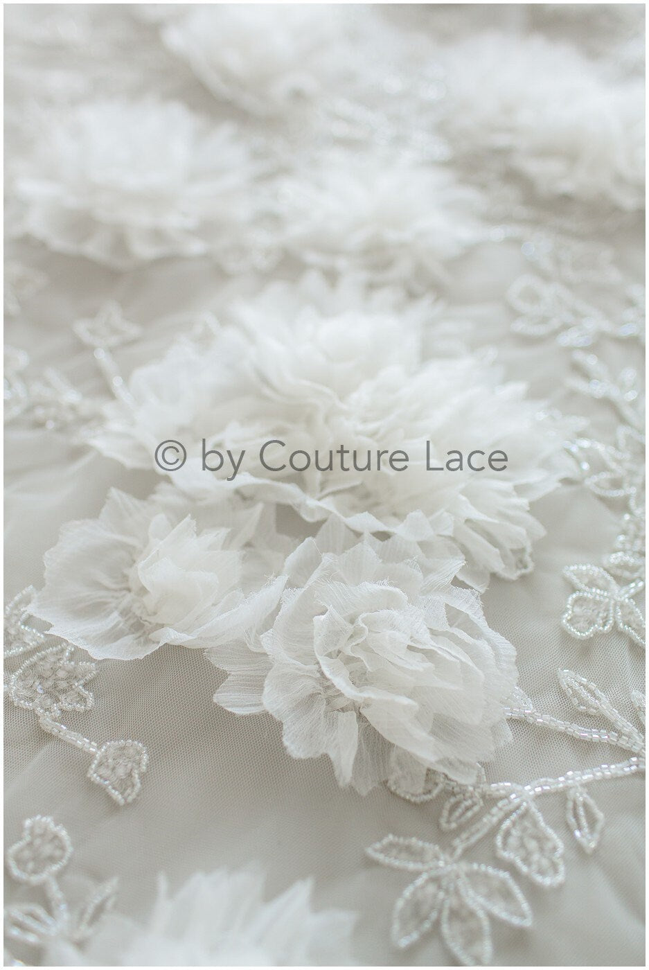 3D Blumen Spitzenstoff/ Braut Spitzenstoff/ romantischer Blumen Spitzenstoff mit 3D Blumen/ Hochzeit Spitzenstoff// L19-253